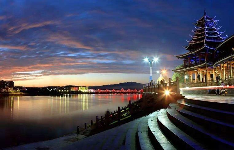 千年文脉与现代动力的湖南交响